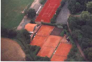 Tennisanlage aus der Luft gesehen