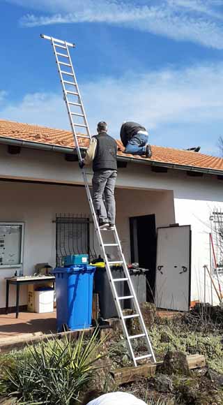Photovoltaikanlage wird montiert