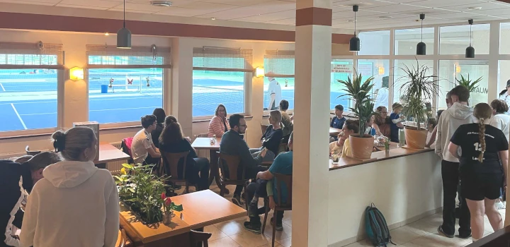 Jugend-Hallenturnier Restaurantbereich